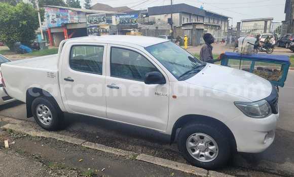 Sayi Na hannu Toyota Cami White Mota in Yaounde a Babban Kamaru Sayi Na hannu Toyota Cami White Mota in Yaounde a Babban Kamaru