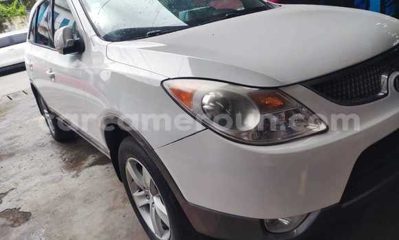 Buy Used Hyundai Veracruz White Car in Bafoussam in West Cameroon Buy Used Hyundai Veracruz White Car in Bafoussam in West Cameroon