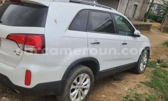 Buy Used Kia Sorento White Car in Yaounde in Central Cameroon Buy Used Kia Sorento White Car in Yaounde in Central Cameroon