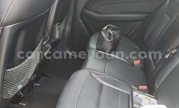 Acheter Occasion Voiture Mercedes‒Benz ML–Class Noir à Yaoundé, Central Cameroon Acheter Occasion Voiture Mercedes‒Benz ML–Class Noir à Yaoundé, Central Cameroon
