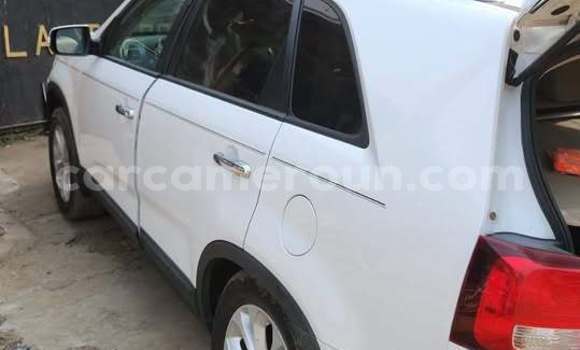 Acheter Occasion Voiture Kia Sorento Blanc à Yaoundé, Central Cameroon Acheter Occasion Voiture Kia Sorento Blanc à Yaoundé, Central Cameroon