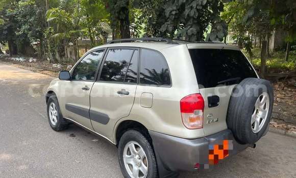 Acheter Occasion Voiture Toyota RAV4 Noir à Yaoundé, Central Cameroon Acheter Occasion Voiture Toyota RAV4 Noir à Yaoundé, Central Cameroon