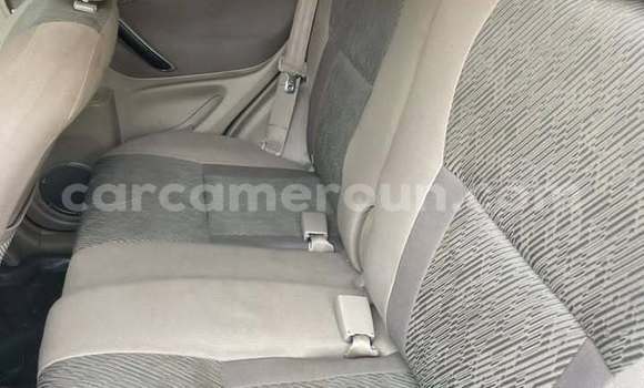 Acheter Occasion Voiture Toyota RAV4 Noir à Yaoundé, Central Cameroon Acheter Occasion Voiture Toyota RAV4 Noir à Yaoundé, Central Cameroon