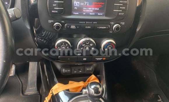 Sayi Na hannu Kia Soul Red Mota in Yaounde a Babban Kamaru Sayi Na hannu Kia Soul Red Mota in Yaounde a Babban Kamaru