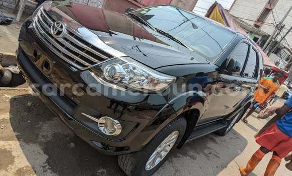 Acheter Occasion Voiture Toyota Fortuner Noir à Yaoundé, Central Cameroon