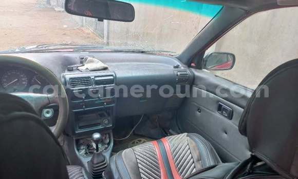 Sayi Na hannu Toyota Starlet Red Mota in Douala a Ƙasar Kamaru Sayi Na hannu Toyota Starlet Red Mota in Douala a Ƙasar Kamaru