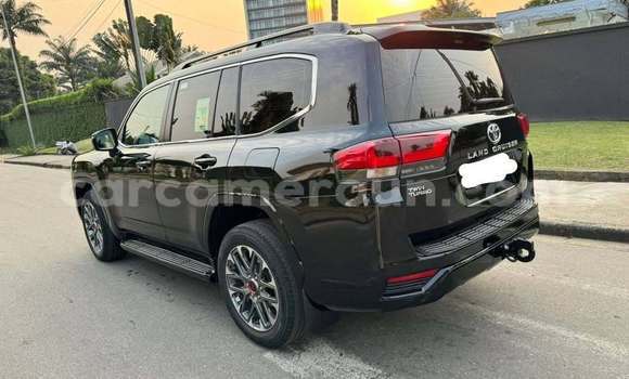 Acheter Occasion Voiture Toyota Land Cruiser Noir à Douala, Littoral Cameroon Acheter Occasion Voiture Toyota Land Cruiser Noir à Douala, Littoral Cameroon