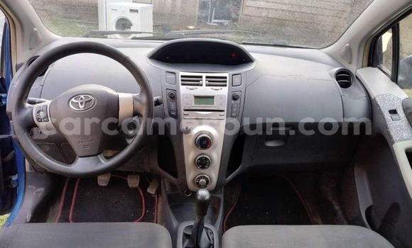 Acheter Neuf Voiture Toyota Yaris Bleu à Douala, Littoral Cameroon Acheter Neuf Voiture Toyota Yaris Bleu à Douala, Littoral Cameroon