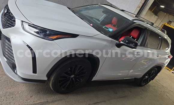 Acheter Occasion Voiture Toyota Highlander Blanc à Douala, Littoral Cameroon Acheter Occasion Voiture Toyota Highlander Blanc à Douala, Littoral Cameroon