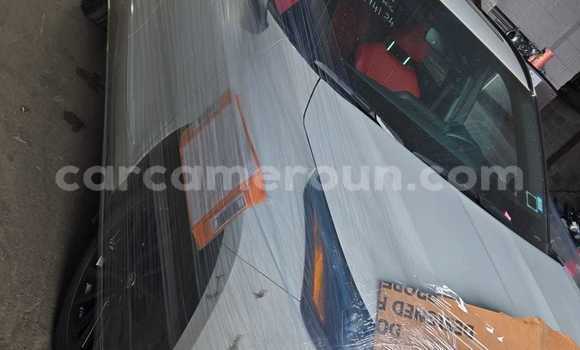 Acheter Occasion Voiture Toyota Highlander Blanc à Douala, Littoral Cameroon Acheter Occasion Voiture Toyota Highlander Blanc à Douala, Littoral Cameroon