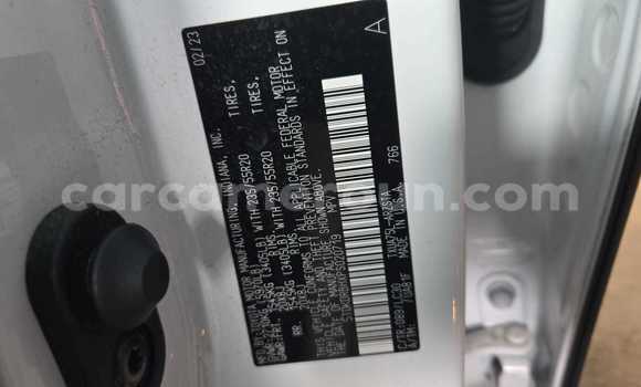 Acheter Occasion Voiture Toyota Highlander Blanc à Douala, Littoral Cameroon Acheter Occasion Voiture Toyota Highlander Blanc à Douala, Littoral Cameroon