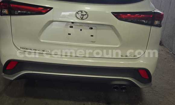 Acheter Occasion Voiture Toyota Highlander Blanc à Douala, Littoral Cameroon Acheter Occasion Voiture Toyota Highlander Blanc à Douala, Littoral Cameroon