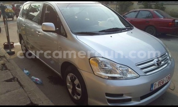 Buy Used Toyota Avensis Verso Silver Car in Douala in Littoral Cameroon