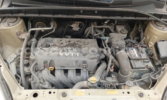 Sayi Na hannu Toyota Yaris Verso M Mota in Douala a Ƙasar Kamaru Sayi Na hannu Toyota Yaris Verso M Mota in Douala a Ƙasar Kamaru