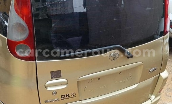 Sayi Na hannu Toyota Yaris Verso M Mota in Douala a Ƙasar Kamaru Sayi Na hannu Toyota Yaris Verso M Mota in Douala a Ƙasar Kamaru