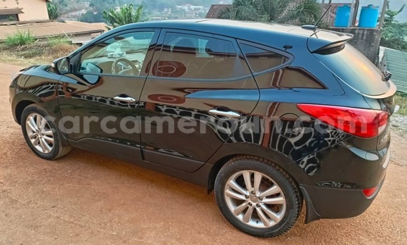 Sayi Na hannu Hyundai Tucson Black Mota in Yaounde a Babban Kamaru Sayi Na hannu Hyundai Tucson Black Mota in Yaounde a Babban Kamaru