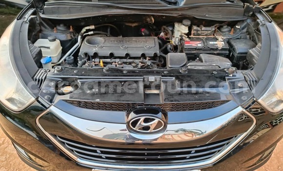 Sayi Na hannu Hyundai Tucson Black Mota in Yaounde a Babban Kamaru Sayi Na hannu Hyundai Tucson Black Mota in Yaounde a Babban Kamaru