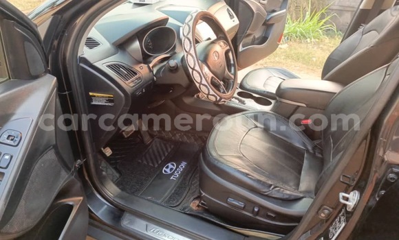 Sayi Na hannu Hyundai Tucson Black Mota in Yaounde a Babban Kamaru Sayi Na hannu Hyundai Tucson Black Mota in Yaounde a Babban Kamaru