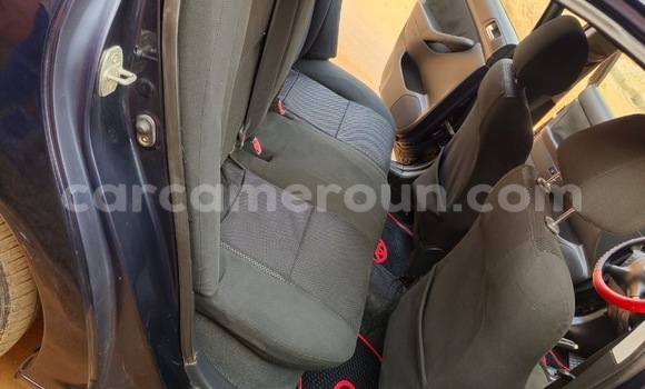 Buy Used Toyota Avensis Blue Car in Yaounde in Central Cameroon Buy Used Toyota Avensis Blue Car in Yaounde in Central Cameroon