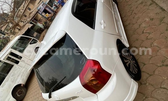 Buy Used Toyota Runx White Car in Yaounde in Central Cameroon Buy Used Toyota Runx White Car in Yaounde in Central Cameroon