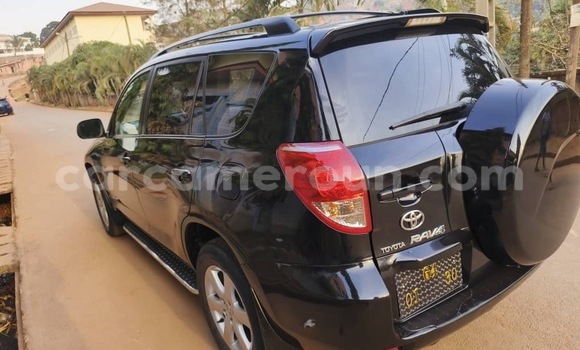 Acheter Occasion Voiture Toyota RAV4 Noir à Yaoundé, Central Cameroon Acheter Occasion Voiture Toyota RAV4 Noir à Yaoundé, Central Cameroon