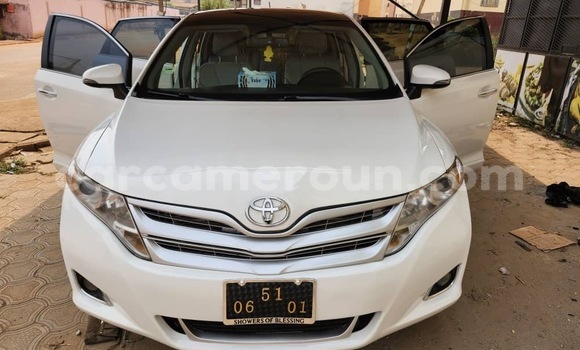 Acheter Occasion Voiture Toyota Venza Blanc à Yaoundé, Central Cameroon