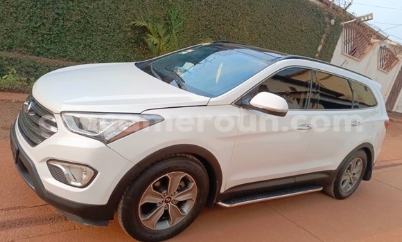 Acheter Occasion Voiture Hyundai Santa Fe Blanc à Yaoundé, Central Cameroon