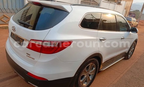 Buy Used Hyundai Santa Fe White Car in Yaounde in Central Cameroon Buy Used Hyundai Santa Fe White Car in Yaounde in Central Cameroon