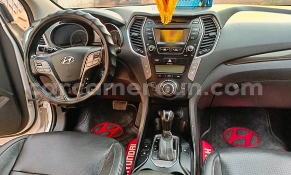 Buy Used Hyundai Santa Fe White Car in Yaounde in Central Cameroon Buy Used Hyundai Santa Fe White Car in Yaounde in Central Cameroon