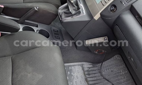 Sayi Imported Toyota Corolla Blue Mota in Douala a Ƙasar Kamaru Sayi Imported Toyota Corolla Blue Mota in Douala a Ƙasar Kamaru