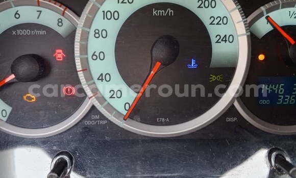 Sayi Imported Toyota Corolla Blue Mota in Douala a Ƙasar Kamaru Sayi Imported Toyota Corolla Blue Mota in Douala a Ƙasar Kamaru