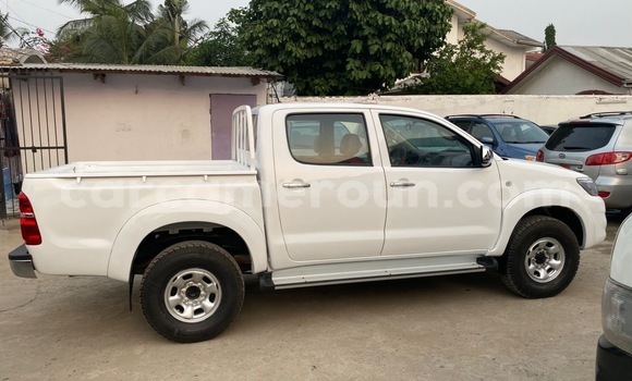 Buy Used Toyota Hilux White Car in Douala in Littoral Cameroon Buy Used Toyota Hilux White Car in Douala in Littoral Cameroon