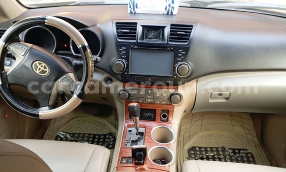 Acheter Occasion Voiture Toyota Highlander Gris à Douala, Littoral Cameroon Acheter Occasion Voiture Toyota Highlander Gris à Douala, Littoral Cameroon