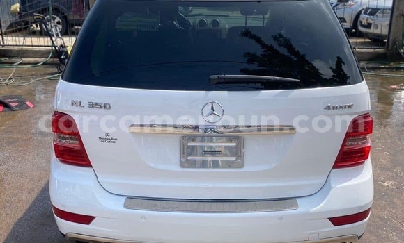 Acheter Import Voiture Mercedes‒Benz ML–Class Blanc à Douala, Littoral Cameroon Acheter Import Voiture Mercedes‒Benz ML–Class Blanc à Douala, Littoral Cameroon