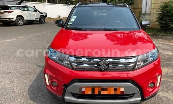 Sayi Na hannu Suzuki Vitara Red Mota in Douala a Ƙasar Kamaru