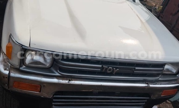 Buy Used Toyota Pickup White Car in Douala in Littoral Cameroon