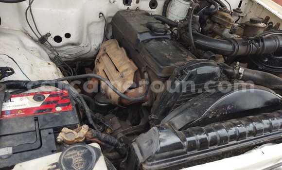 Acheter Occasion Voiture Toyota Pickup Blanc à Douala, Littoral Cameroon Acheter Occasion Voiture Toyota Pickup Blanc à Douala, Littoral Cameroon