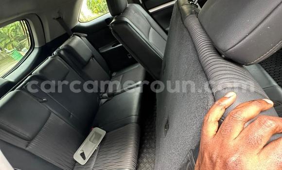 Sayi Na hannu Toyota Highlander White Mota in Douala a Ƙasar Kamaru Sayi Na hannu Toyota Highlander White Mota in Douala a Ƙasar Kamaru