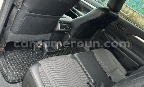 Sayi Na hannu Toyota Highlander White Mota in Douala a Ƙasar Kamaru Sayi Na hannu Toyota Highlander White Mota in Douala a Ƙasar Kamaru