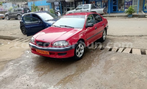 Acheter Occasion Voiture Toyota Avensis Rouge à Douala, Littoral Cameroon Acheter Occasion Voiture Toyota Avensis Rouge à Douala, Littoral Cameroon