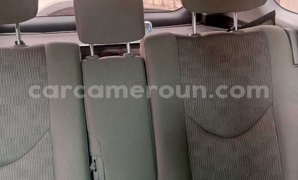 Acheter Occasion Voiture Toyota RAV4 Bleu à Douala, Littoral Cameroon Acheter Occasion Voiture Toyota RAV4 Bleu à Douala, Littoral Cameroon