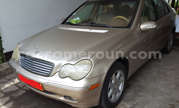 Sayi Na hannu Mercedes-Benz C-Classe M Mota in Yaounde a Babban Kamaru