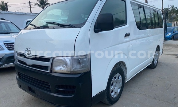 Buy Used Toyota Hiace Other Car in Douala in Littoral Cameroon