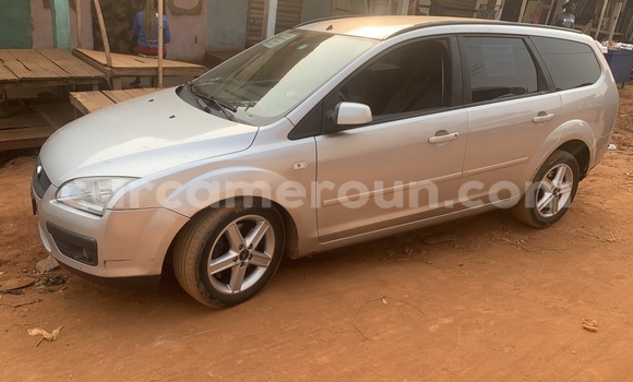 Acheter Occasion Voiture Ford Focus Gris à Yaoundé, Central Cameroon Acheter Occasion Voiture Ford Focus Gris à Yaoundé, Central Cameroon