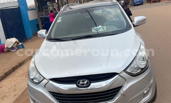 Sayi Na hannu Hyundai Tucson Azurfa Mota in Yaounde a Babban Kamaru Sayi Na hannu Hyundai Tucson Azurfa Mota in Yaounde a Babban Kamaru