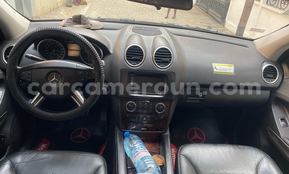Acheter Occasion Voiture Mercedes‒Benz ML–Class Noir à Douala, Littoral Cameroon Acheter Occasion Voiture Mercedes‒Benz ML–Class Noir à Douala, Littoral Cameroon