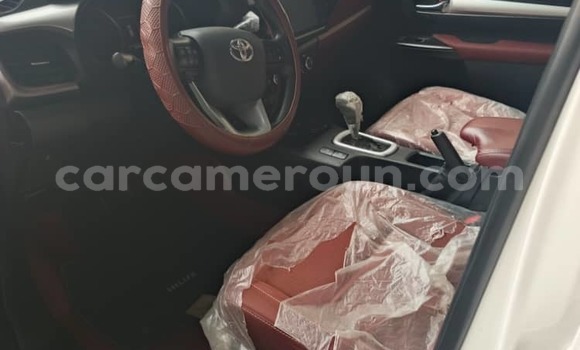 Acheter Occasion Voiture Toyota Hilux Blanc à Douala, Littoral Cameroon Acheter Occasion Voiture Toyota Hilux Blanc à Douala, Littoral Cameroon