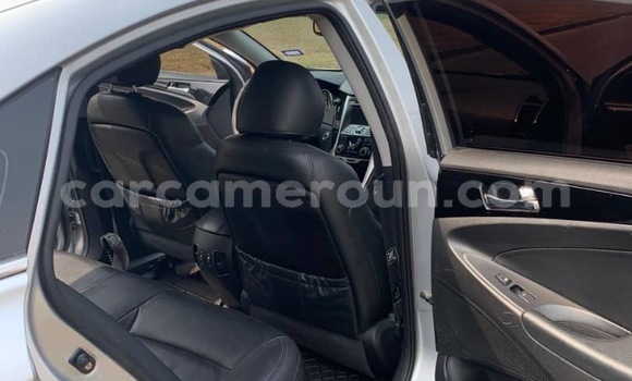 Acheter Neuf Voiture Hyundai Sonata Gris à Douala, Littoral Cameroon Acheter Neuf Voiture Hyundai Sonata Gris à Douala, Littoral Cameroon