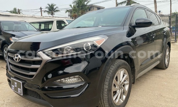 Sayi Imported Hyundai Tucson Black Mota in Douala a Ƙasar Kamaru Sayi Imported Hyundai Tucson Black Mota in Douala a Ƙasar Kamaru