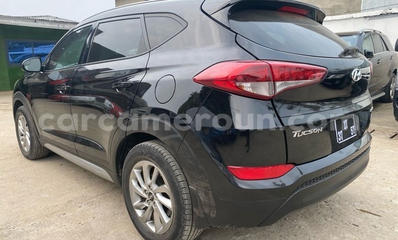Sayi Imported Hyundai Tucson Black Mota in Douala a Ƙasar Kamaru Sayi Imported Hyundai Tucson Black Mota in Douala a Ƙasar Kamaru